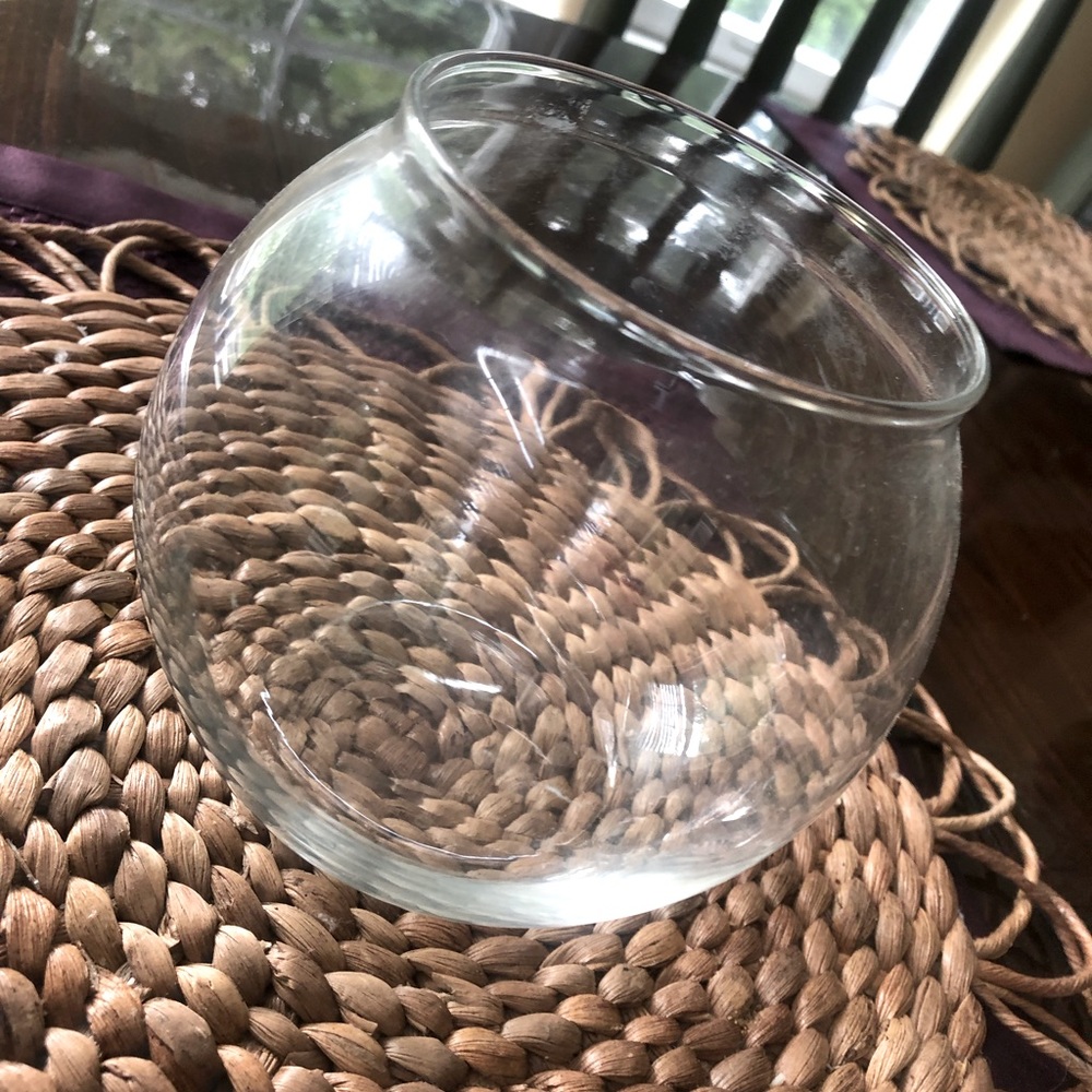 Round vase